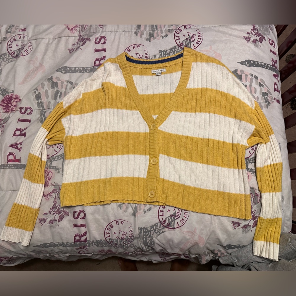 american eagle white and yellow striped sweater